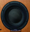 Gros plan sur le haut parleur de l'enceinte centrale trs haut de gamme B&W HTM3S Srie 800 Nautilus